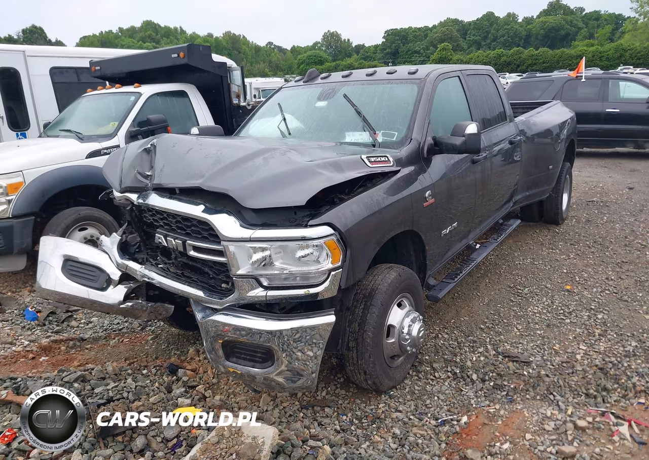 2022 Ram 3500 Tradesman 4X4 8' Box VIN:3C63RRGL4NG152140 - 2