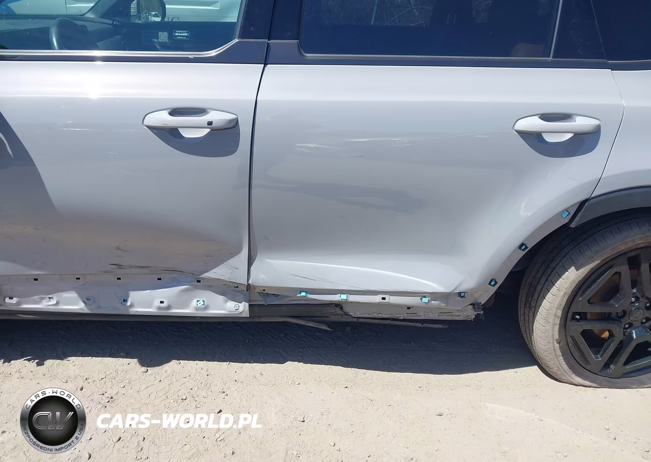 2025 Kia Telluride Ex X-Line VIN:5XYP3DGC6SG630714 - 17