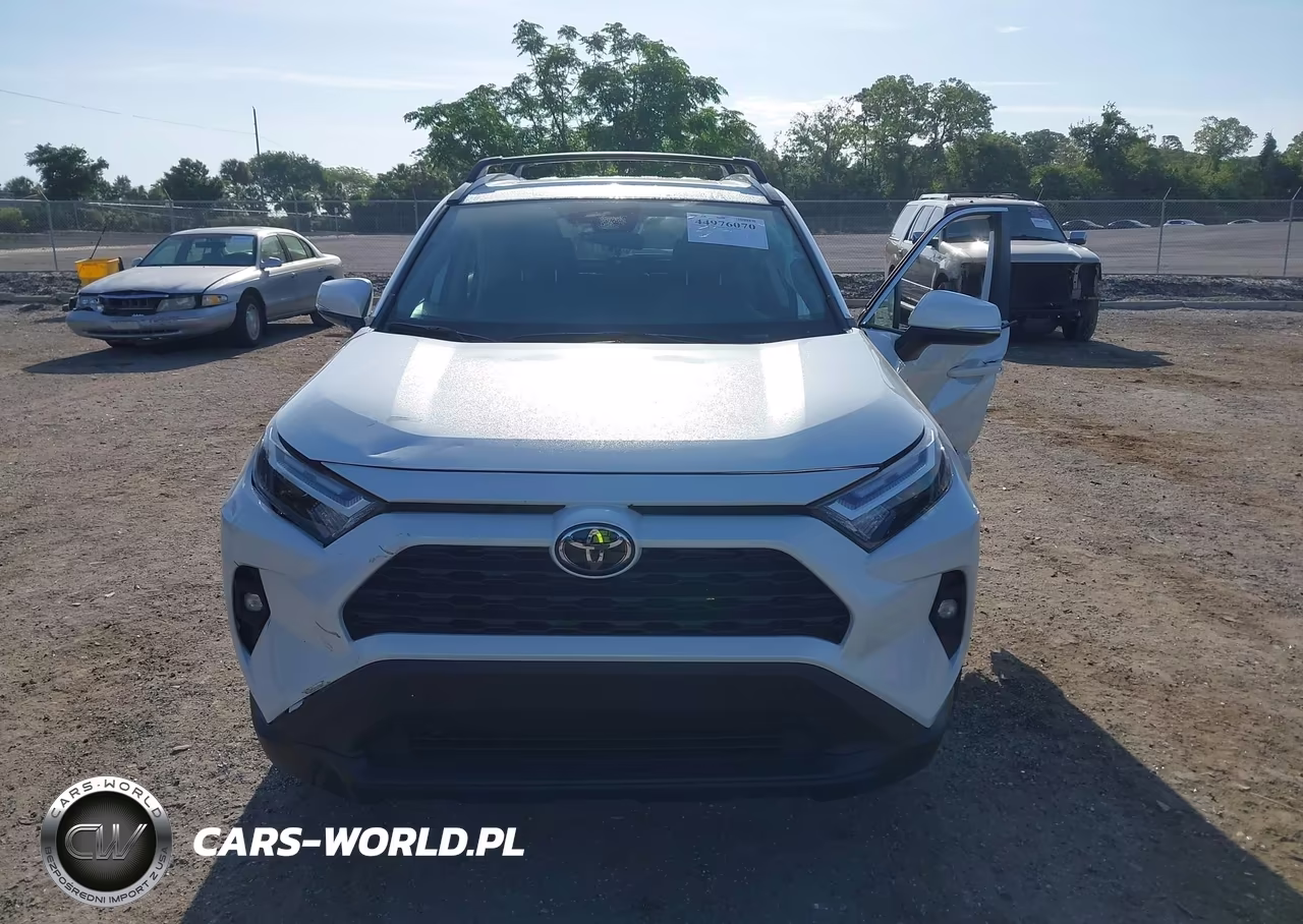 2025 Toyota Rav4 Xle Premium VIN:2T3C1RFV5SW441395 - 12