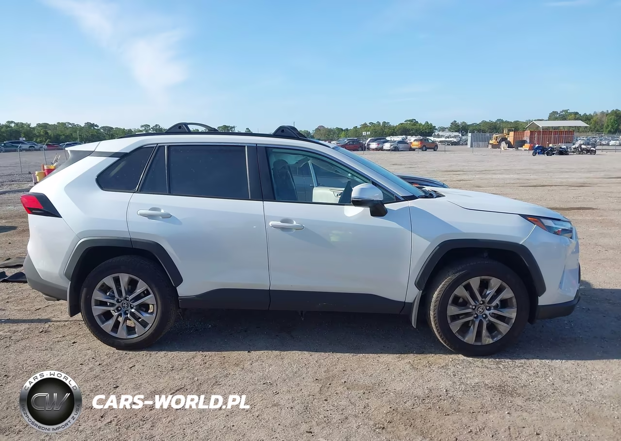 2025 Toyota Rav4 Xle Premium VIN:2T3C1RFV5SW441395 - 13