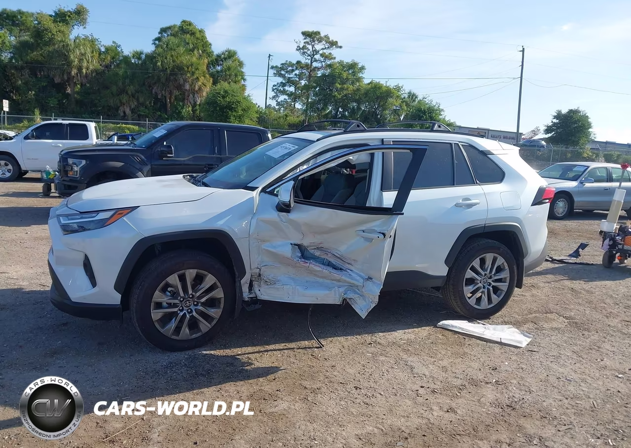 2025 Toyota Rav4 Xle Premium VIN:2T3C1RFV5SW441395 - 14