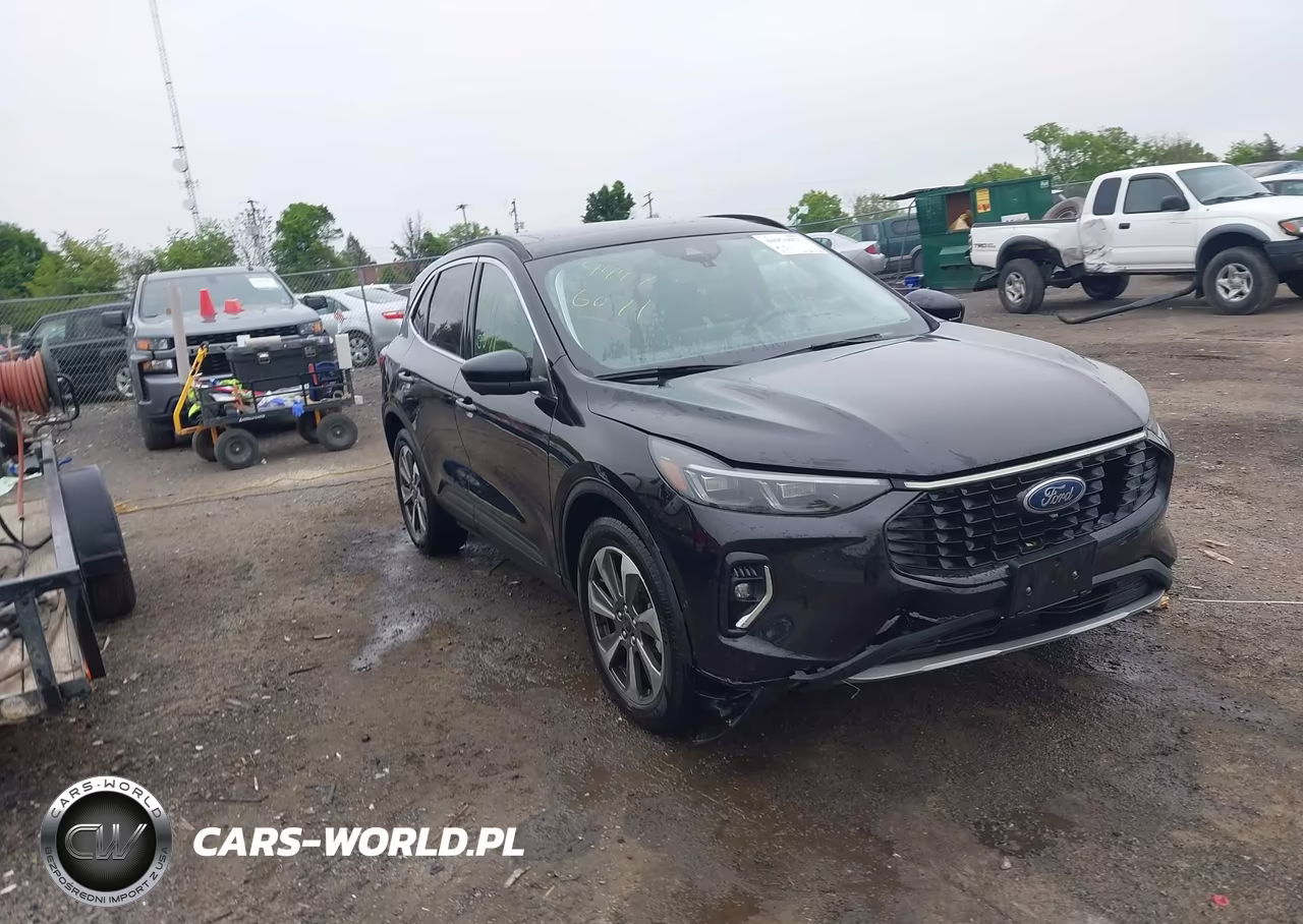 2023 Ford Escape Platinum – zdjęcie 1 z 16