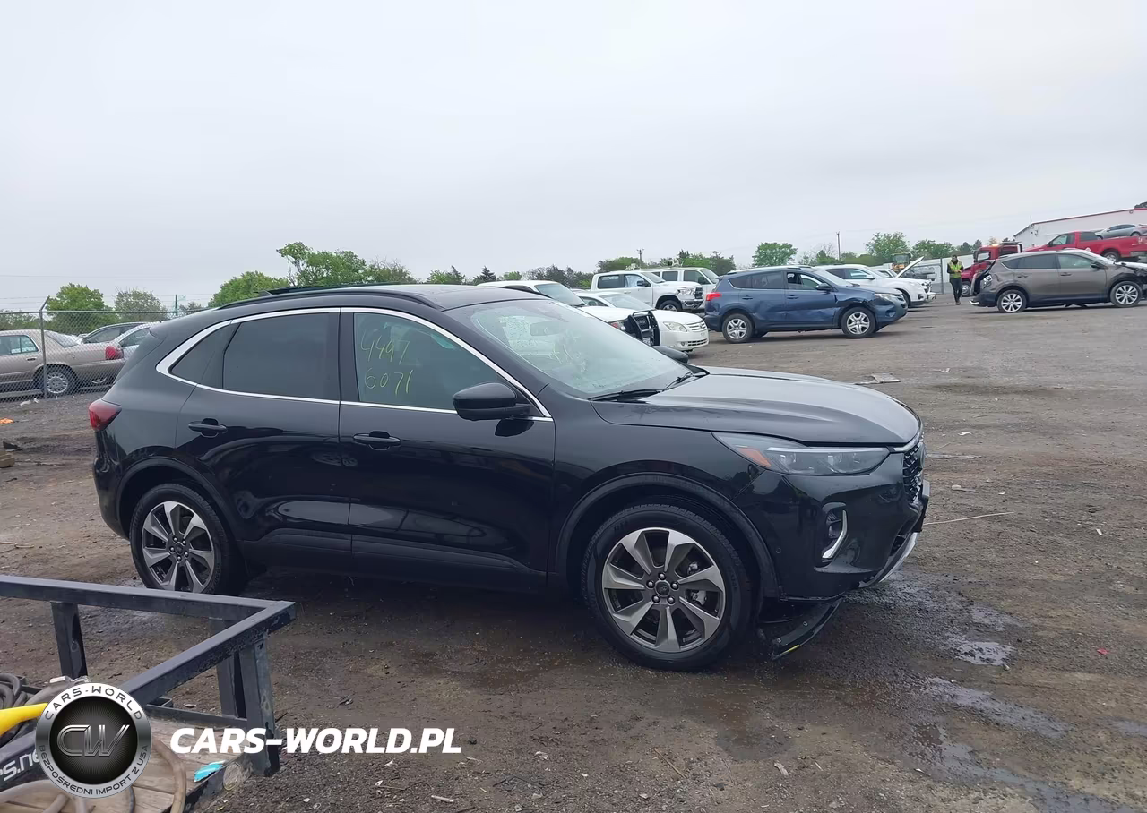 2023 Ford Escape Platinum VIN:1FMCU9JA4PUB41021 - 13