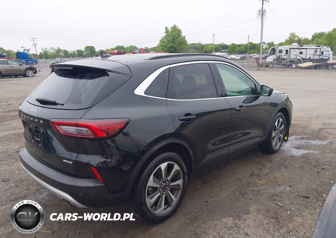 2023 Ford Escape Platinum VIN:1FMCU9JA4PUB41021 - 4