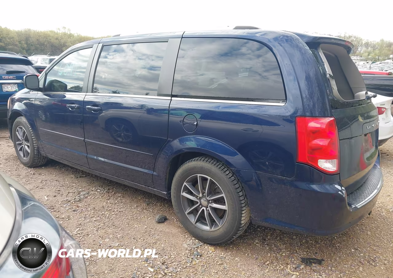 2017 Dodge Grand Caravan Sxt VIN:2C4RDGCG4HR678264 - 3