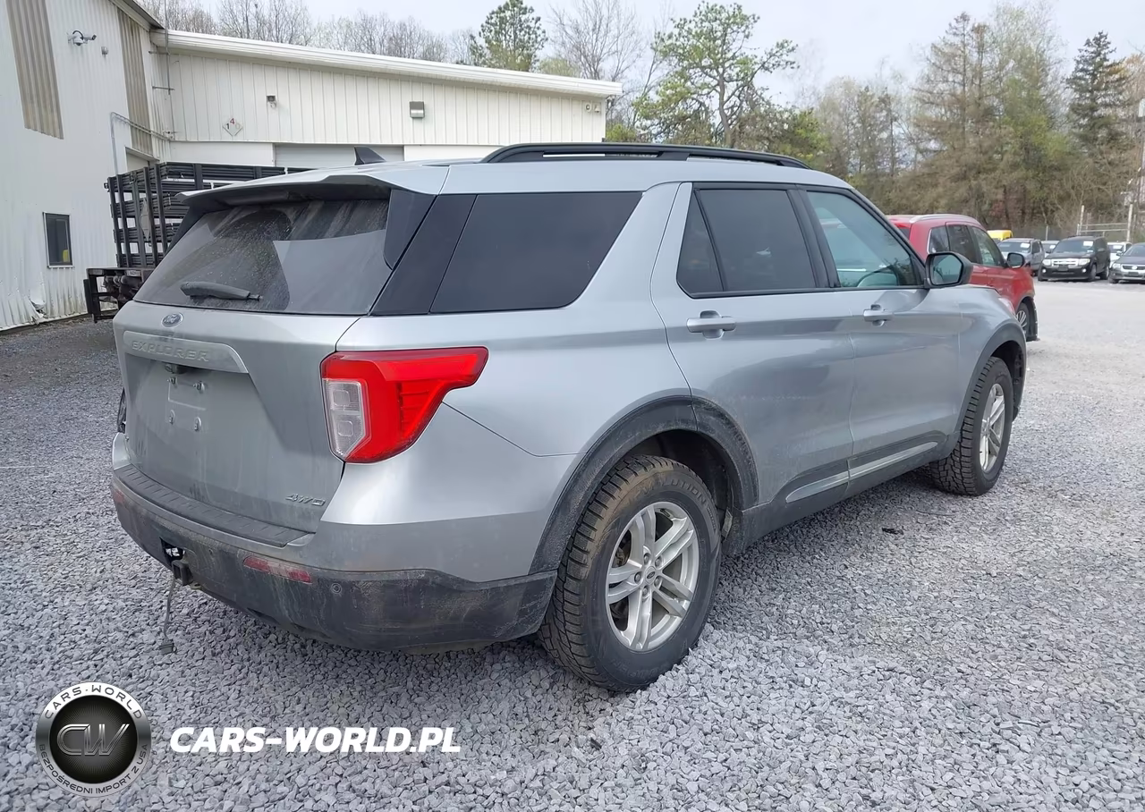 2022 Ford Explorer Xlt VIN:1FMSK8DH6NGC47955 - 4
