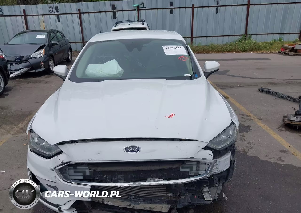 2019 Ford Fusion S VIN:3FA6P0G77KR176870 - 13