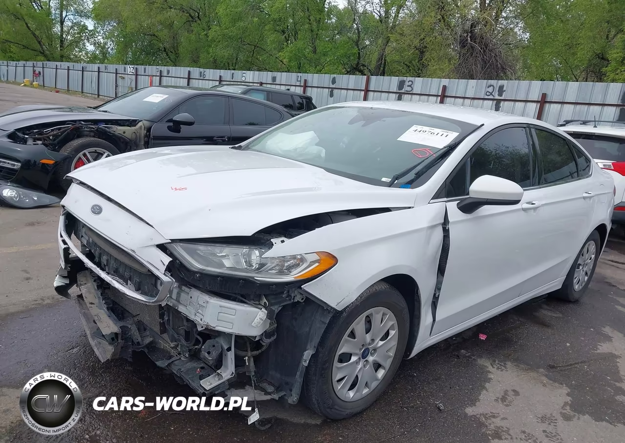 2019 Ford Fusion S VIN:3FA6P0G77KR176870 - 2