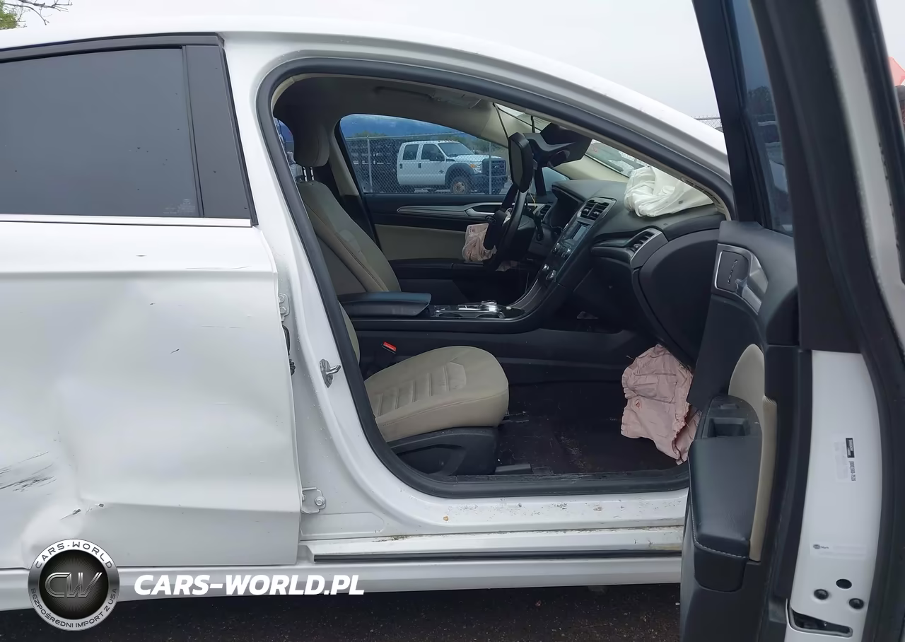 2019 Ford Fusion S VIN:3FA6P0G77KR176870 - 5
