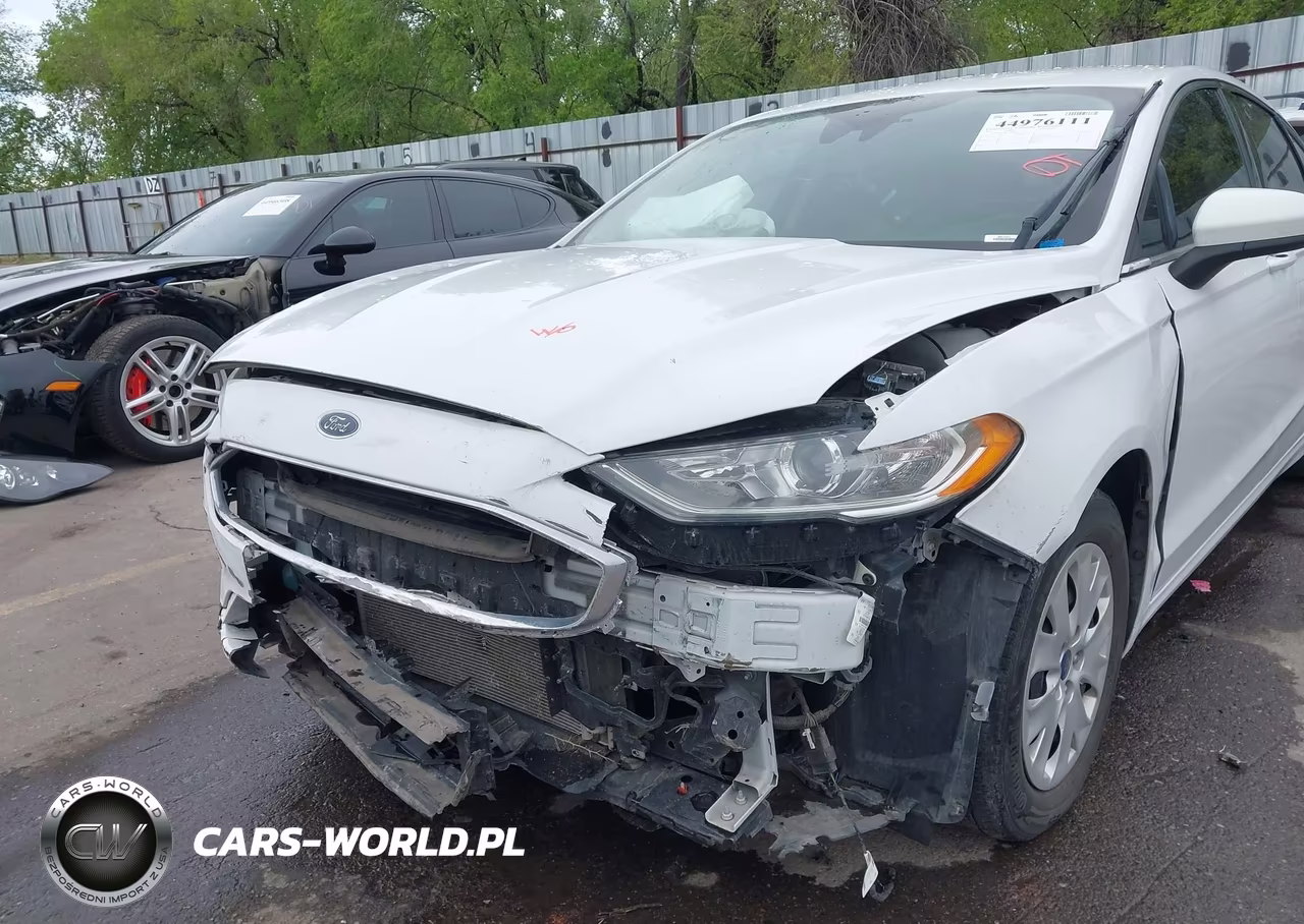 2019 Ford Fusion S VIN:3FA6P0G77KR176870 - 6