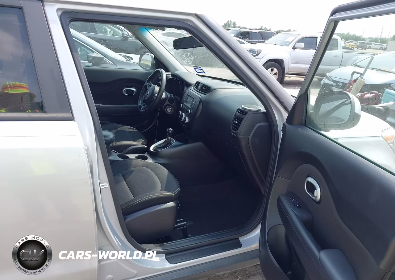2016 Kia Soul + VIN:KNDJP3A50G7865015 - 5