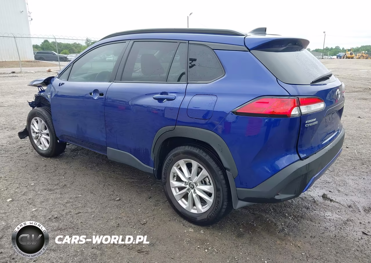 2025 Toyota Corolla Cross Le VIN:7MUCAAAG2SV126491 - 3