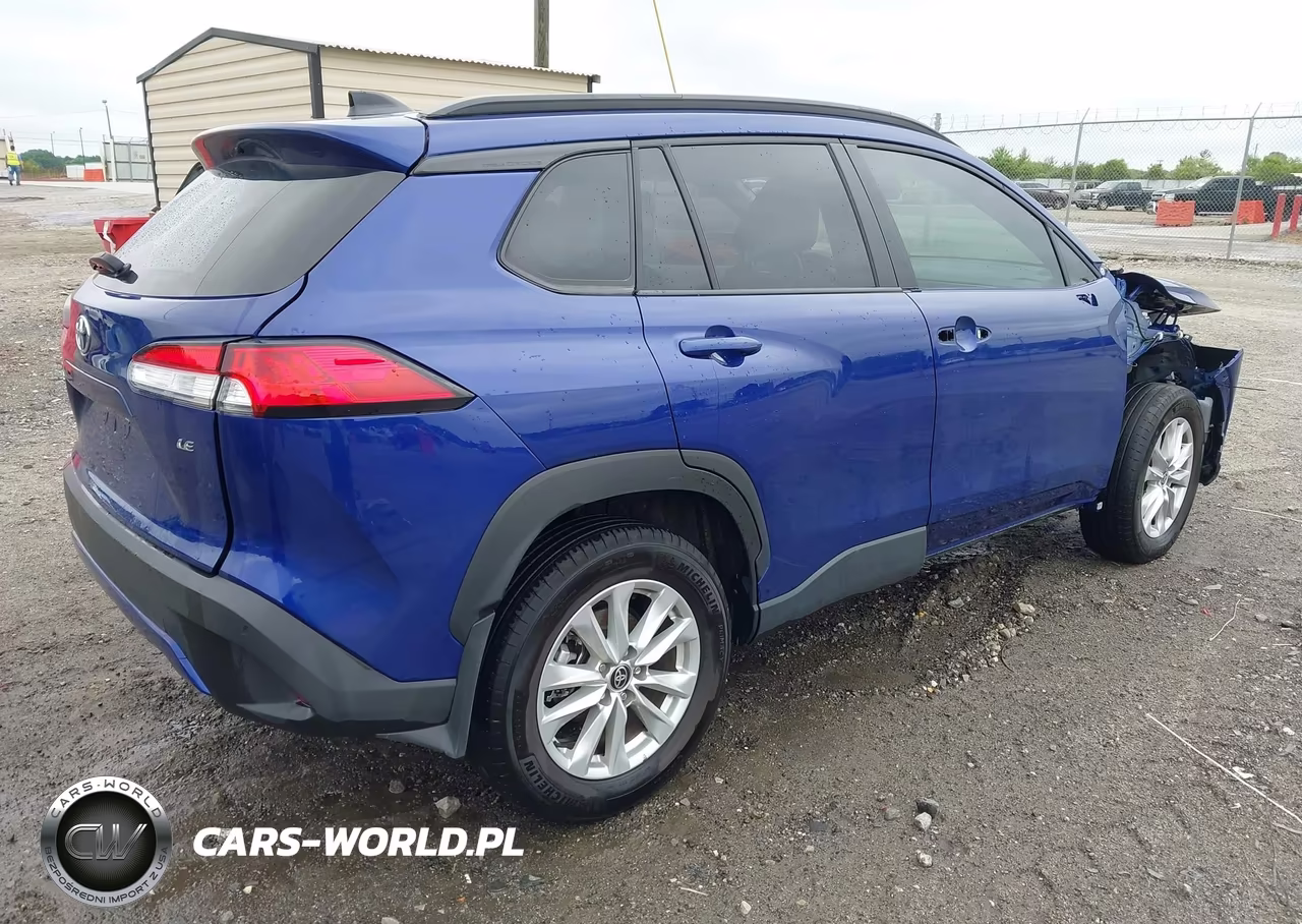 2025 Toyota Corolla Cross Le VIN:7MUCAAAG2SV126491 - 4