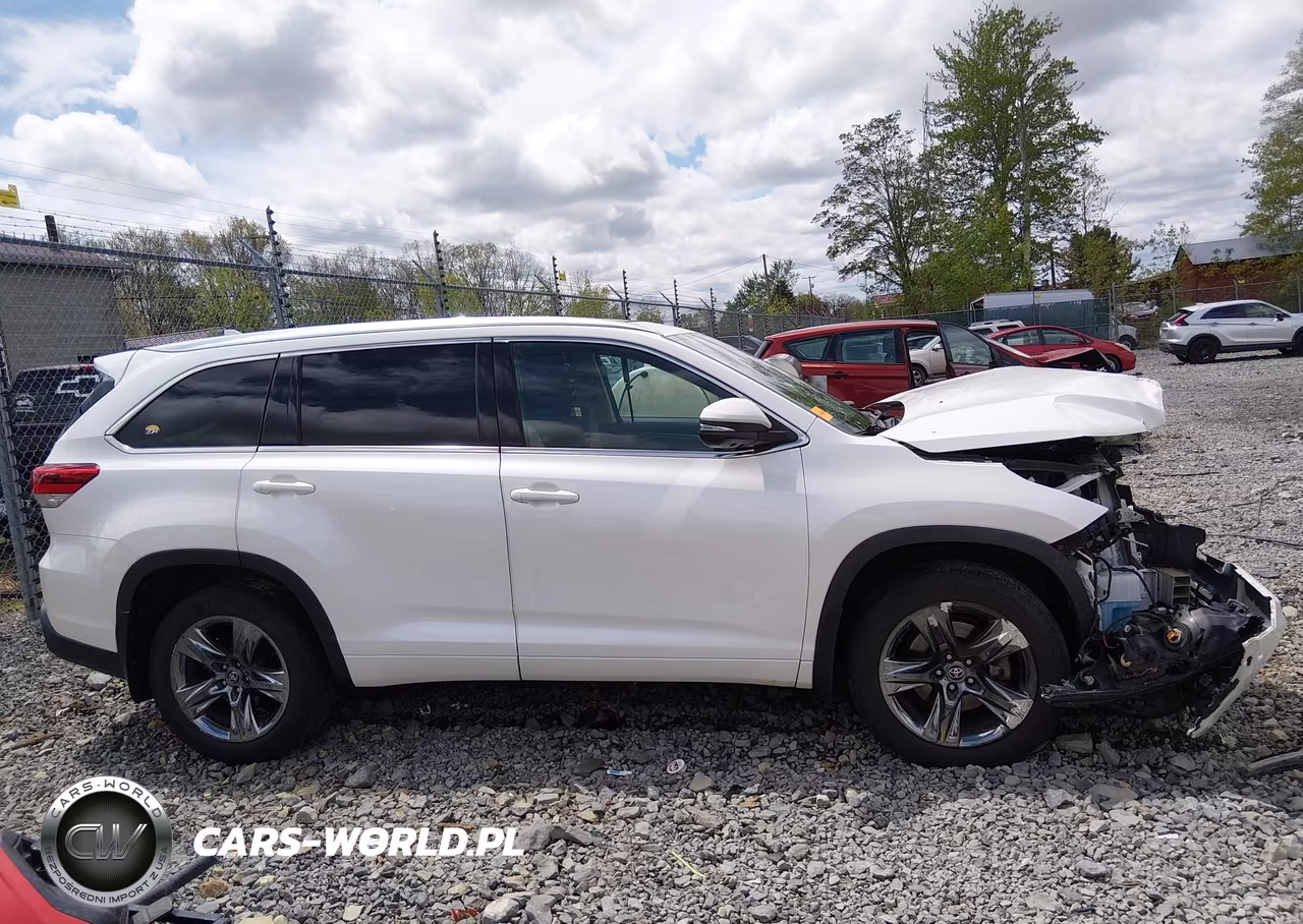 2019 Toyota Highlander Limited Platinum VIN:5TDDZRFHXKS708572 - 14