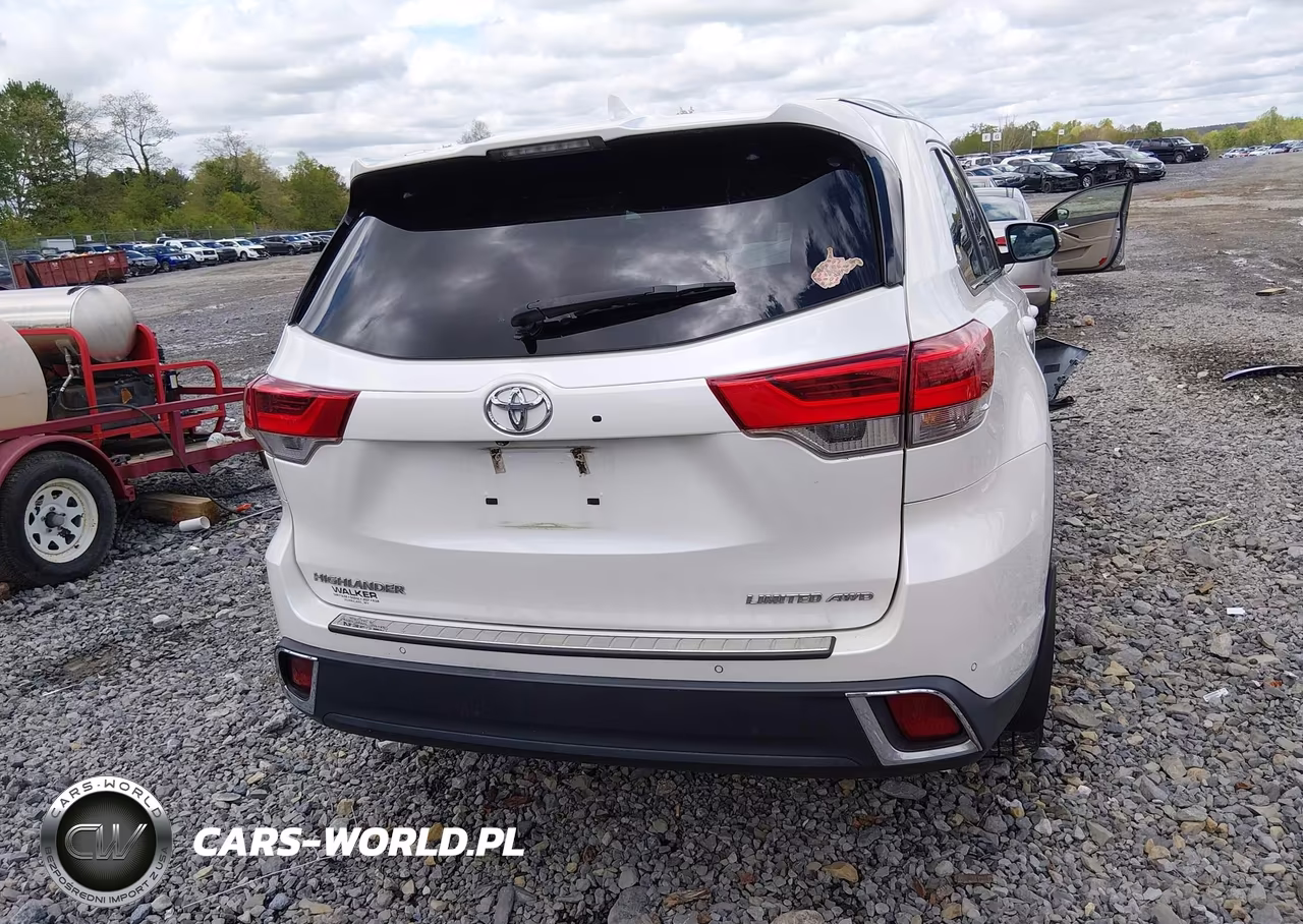 2019 Toyota Highlander Limited Platinum VIN:5TDDZRFHXKS708572 - 17