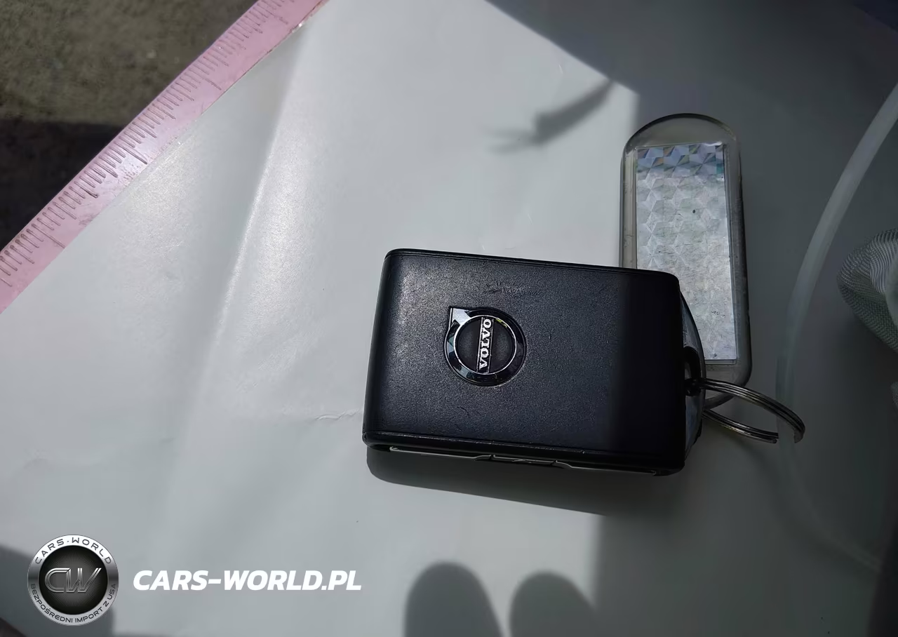 2019 Volvo S60 T5 Momentum VIN:7JR102FK6KG016529 - 11