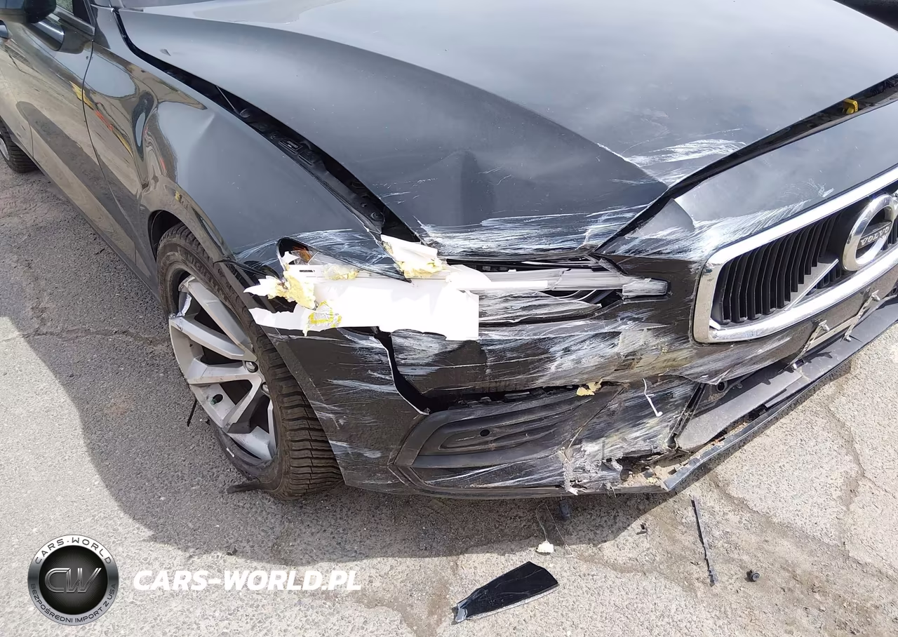 2019 Volvo S60 T5 Momentum VIN:7JR102FK6KG016529 - 6