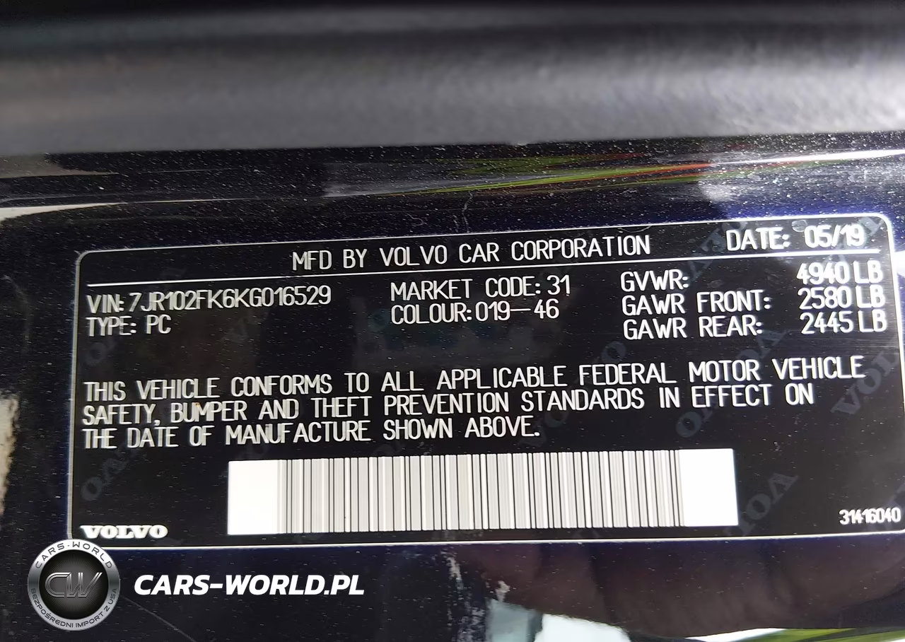2019 Volvo S60 T5 Momentum VIN:7JR102FK6KG016529 - 9