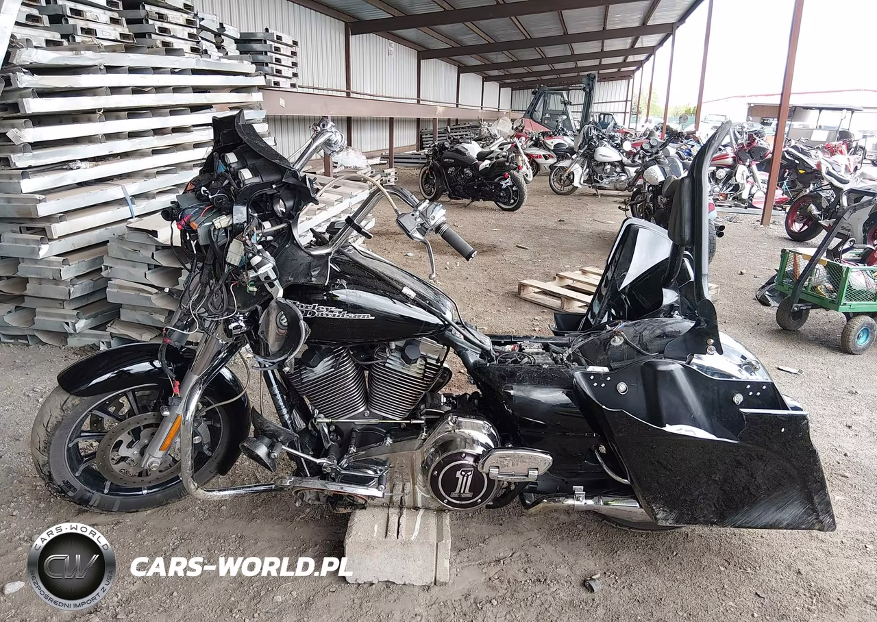 2010 Harley-Davidson Flhx VIN:1HD1KB414AB649110 - 13