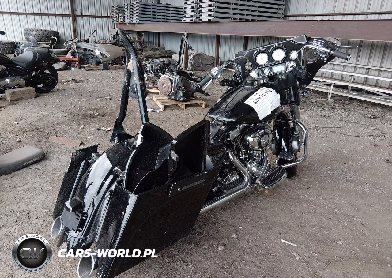 2010 Harley-Davidson Flhx VIN:1HD1KB414AB649110 - 4