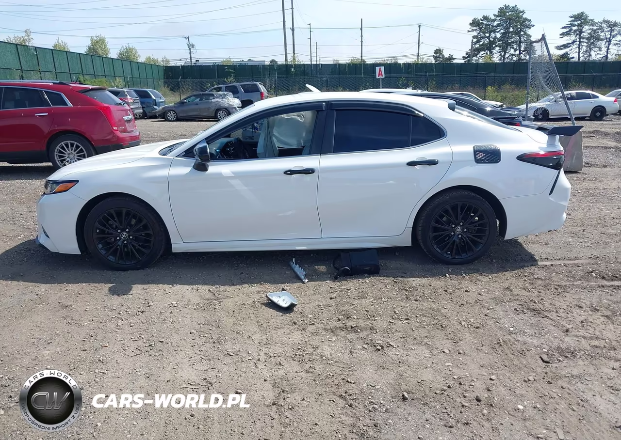 2018 Toyota Camry Se VIN:4T1B11HK9JU086920 - 14