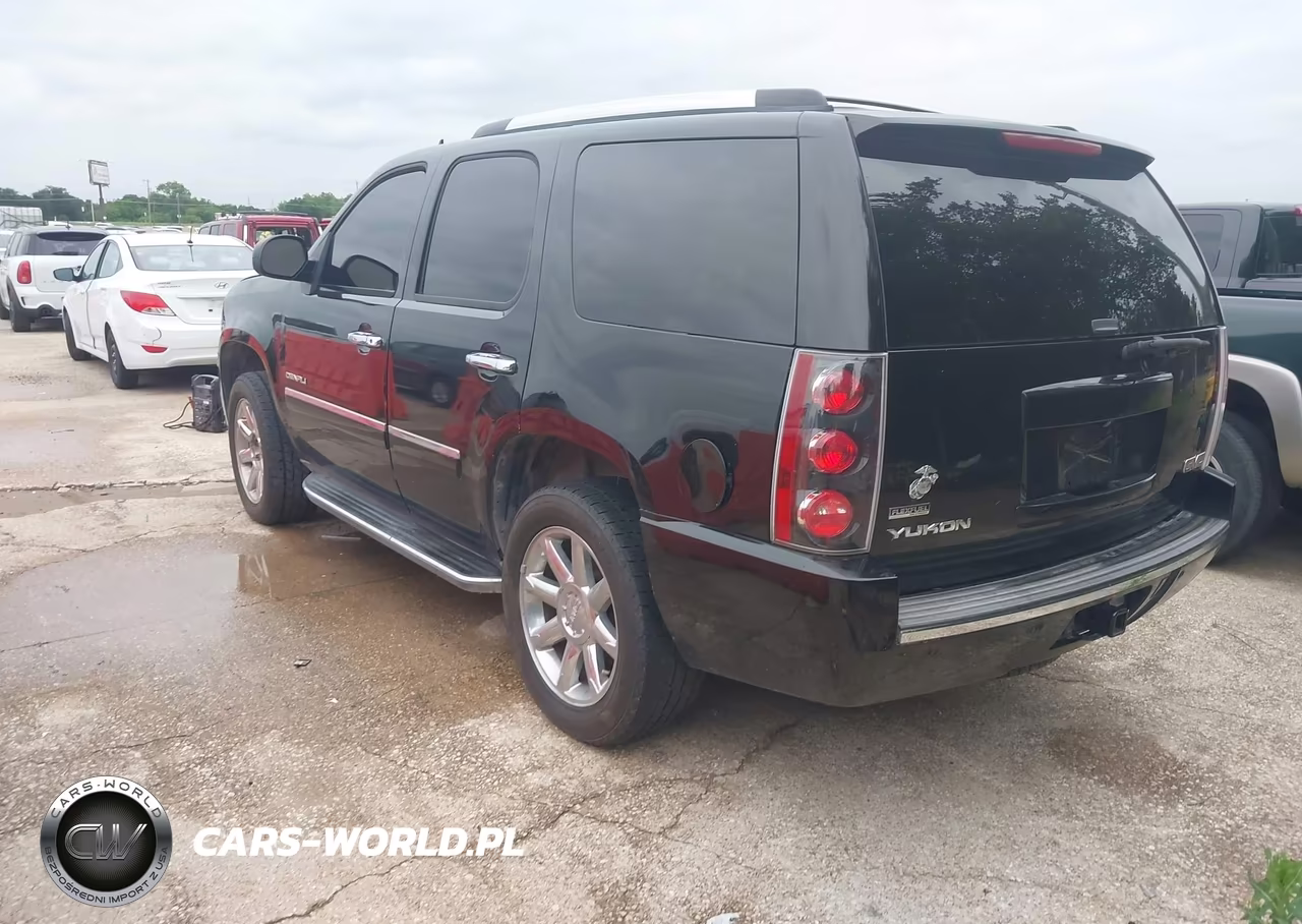 2011 GMC Yukon Denali VIN:1GKS1EEF7BR216222 - 3