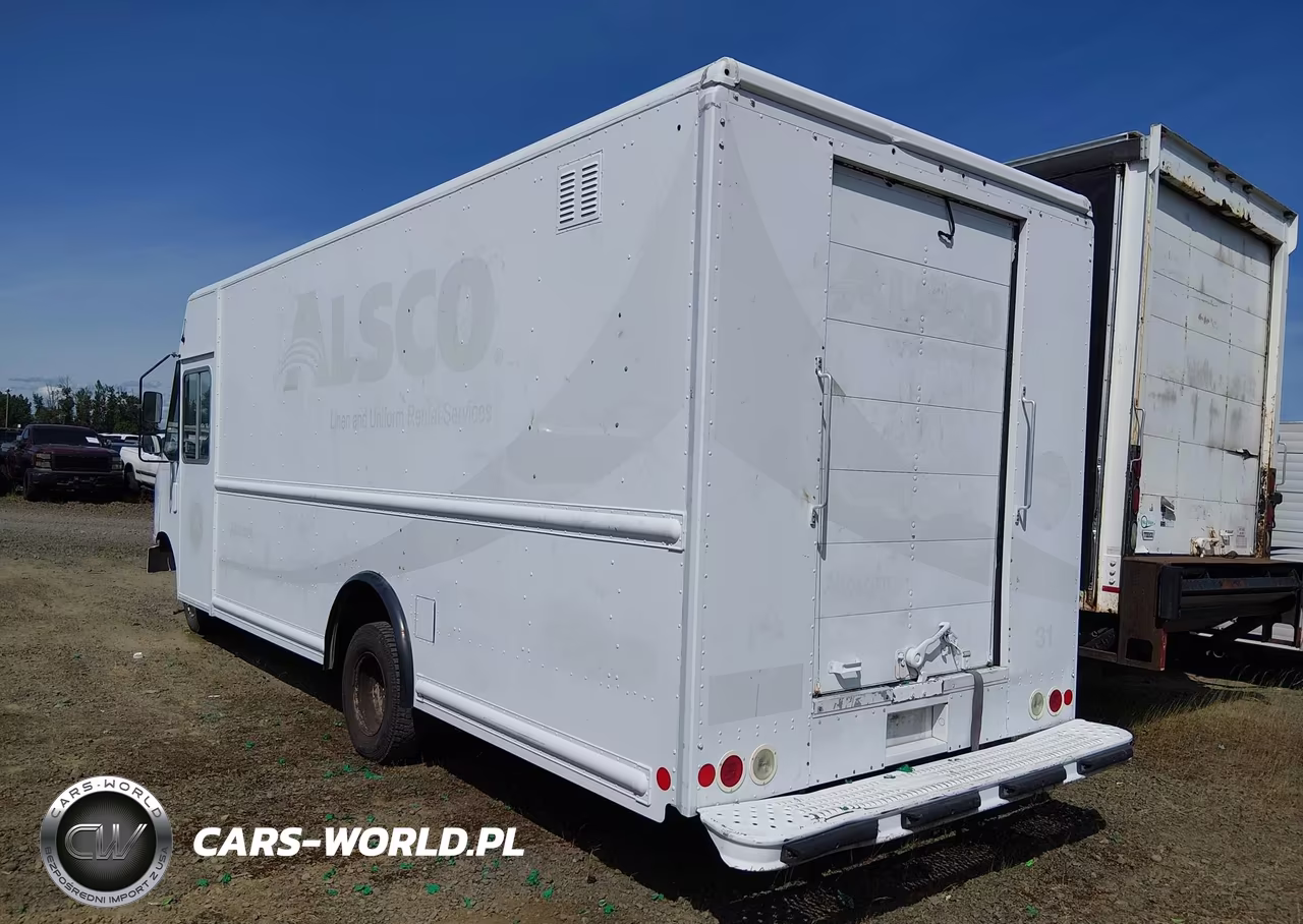 2016 Ford E-450 Stripped VIN:1FC3E4KL2GDC08235 - 3