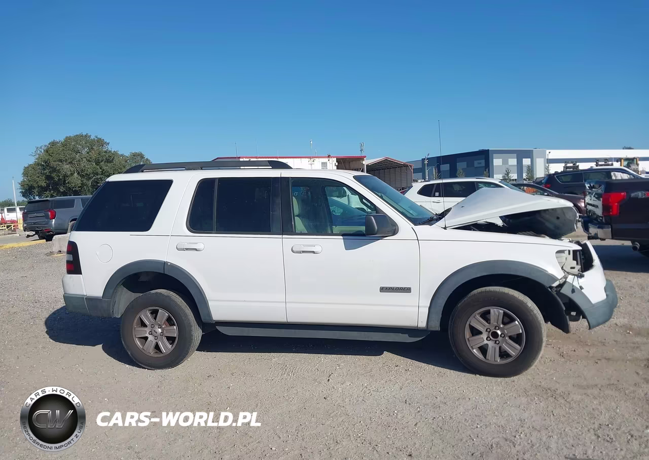 2007 Ford Explorer Xlt VIN:1FMEU73E07UB27081 - 13