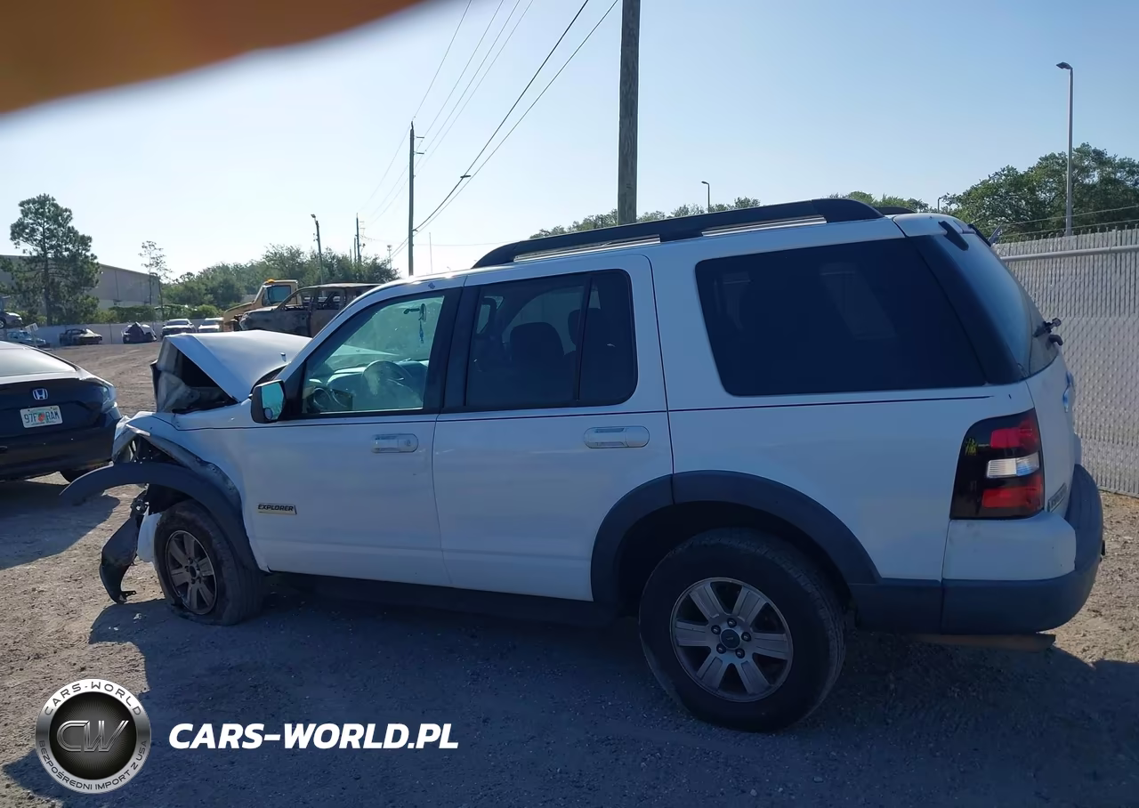 2007 Ford Explorer Xlt VIN:1FMEU73E07UB27081 - 14