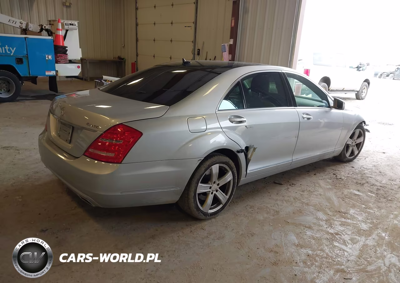 2010 Mercedes-Benz S 550 4Matic VIN:WDDNG8GB5AA321475 - 4