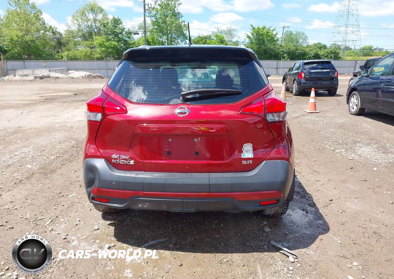 2019 Nissan Kicks Sr VIN:3N1CP5CU3KL569793 - 16