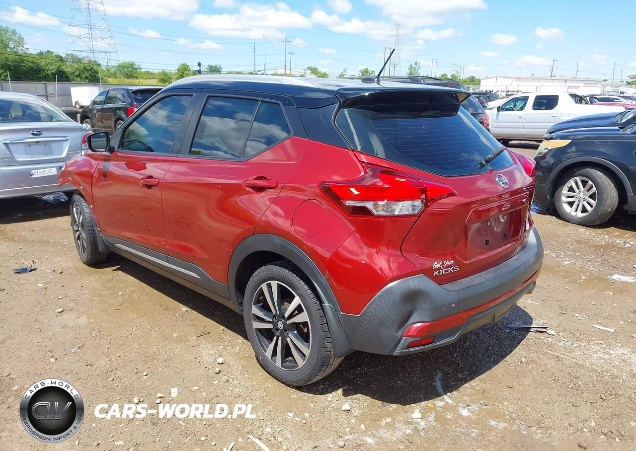 2019 Nissan Kicks Sr VIN:3N1CP5CU3KL569793 - 3