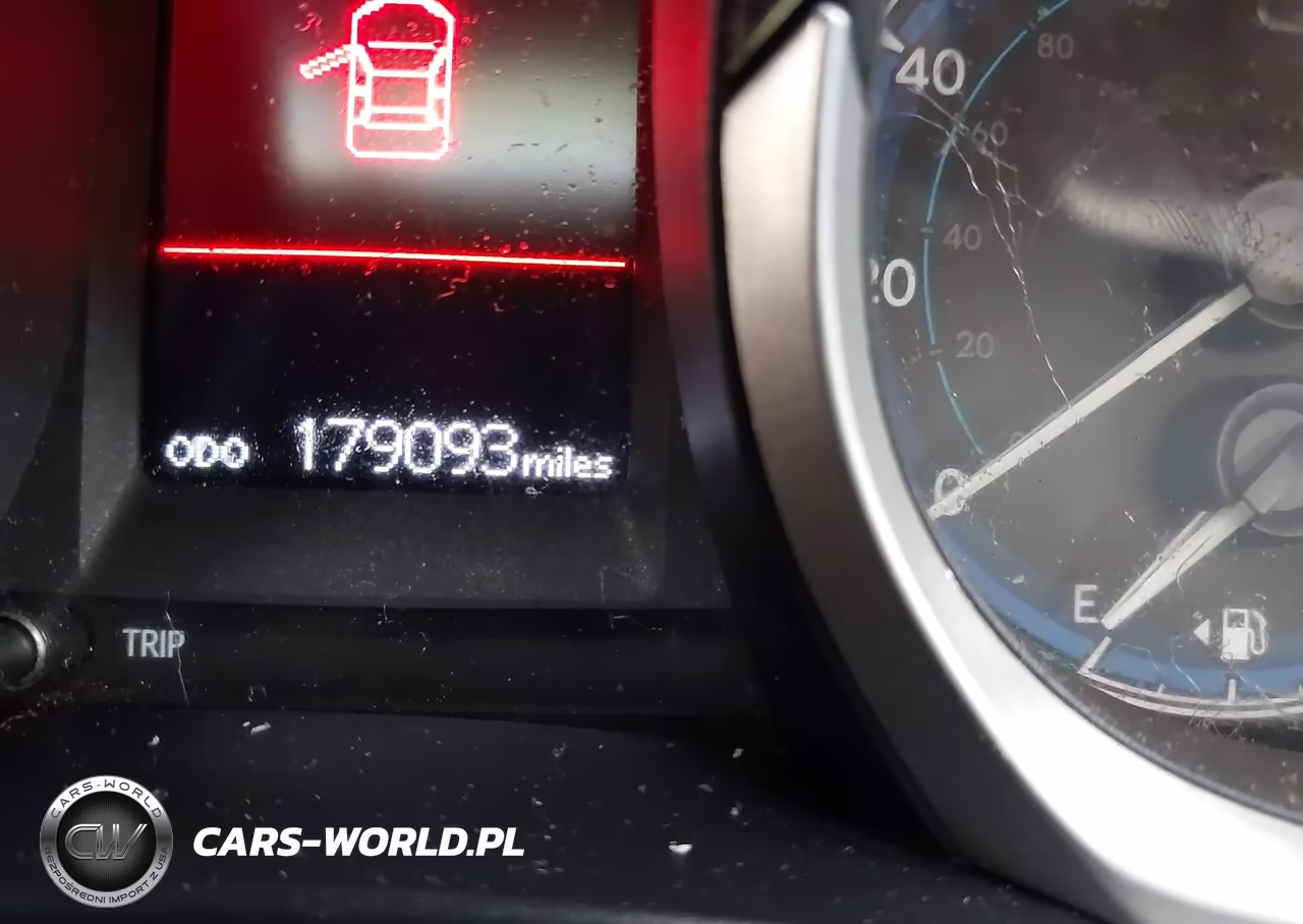 2015 Toyota Corolla S Plus VIN:5YFBURHE6FP281155 - 14