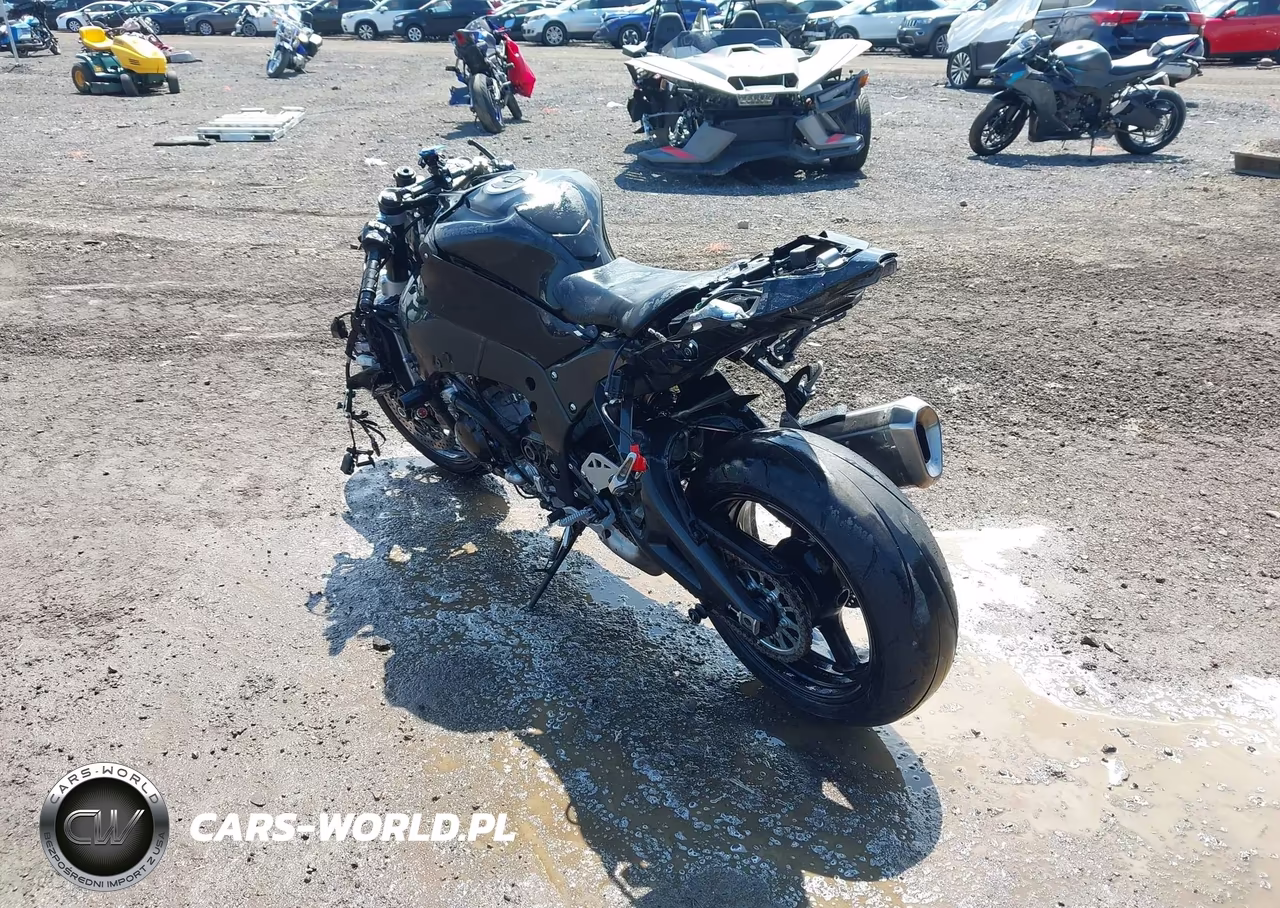 2025 Kawasaki Zx1002 M VIN:JKBZXVM13SA010012 - 3