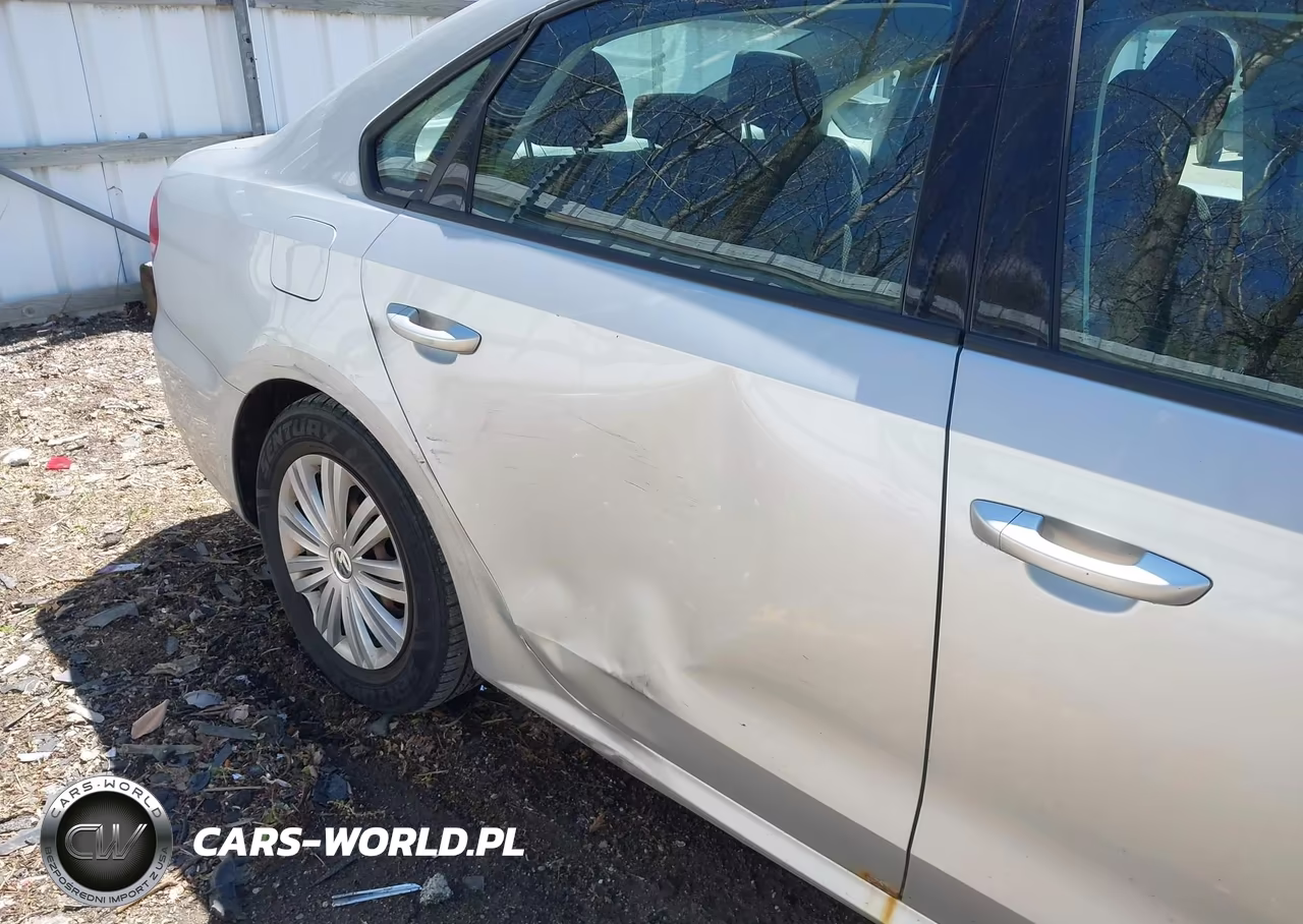 2014 Volkswagen Passat 2.5L S VIN:1VWAH7A37EC004905 - 6