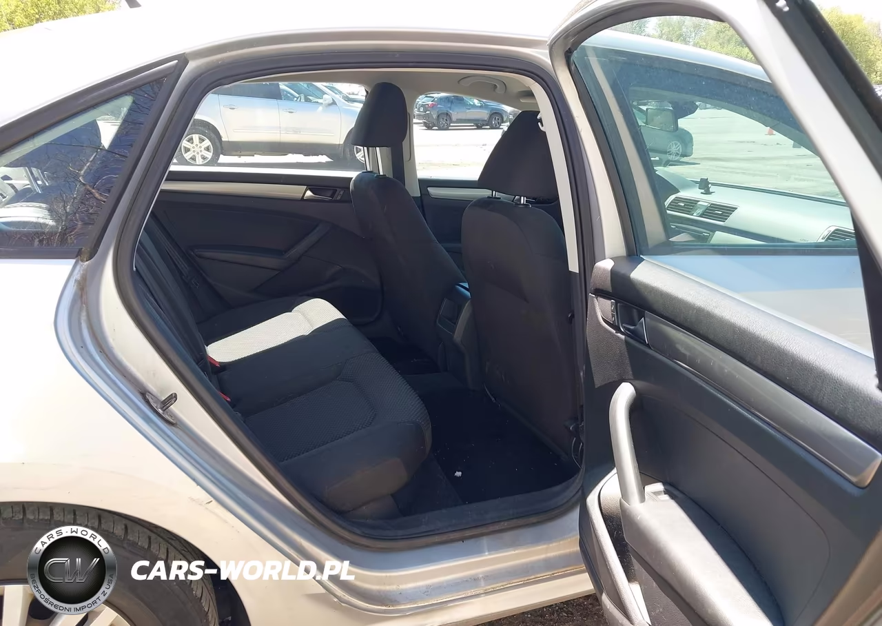 2014 Volkswagen Passat 2.5L S VIN:1VWAH7A37EC004905 - 8