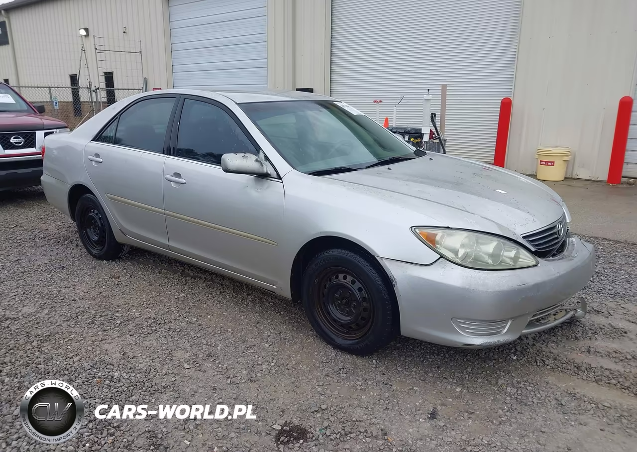 2005 Toyota Camry Le