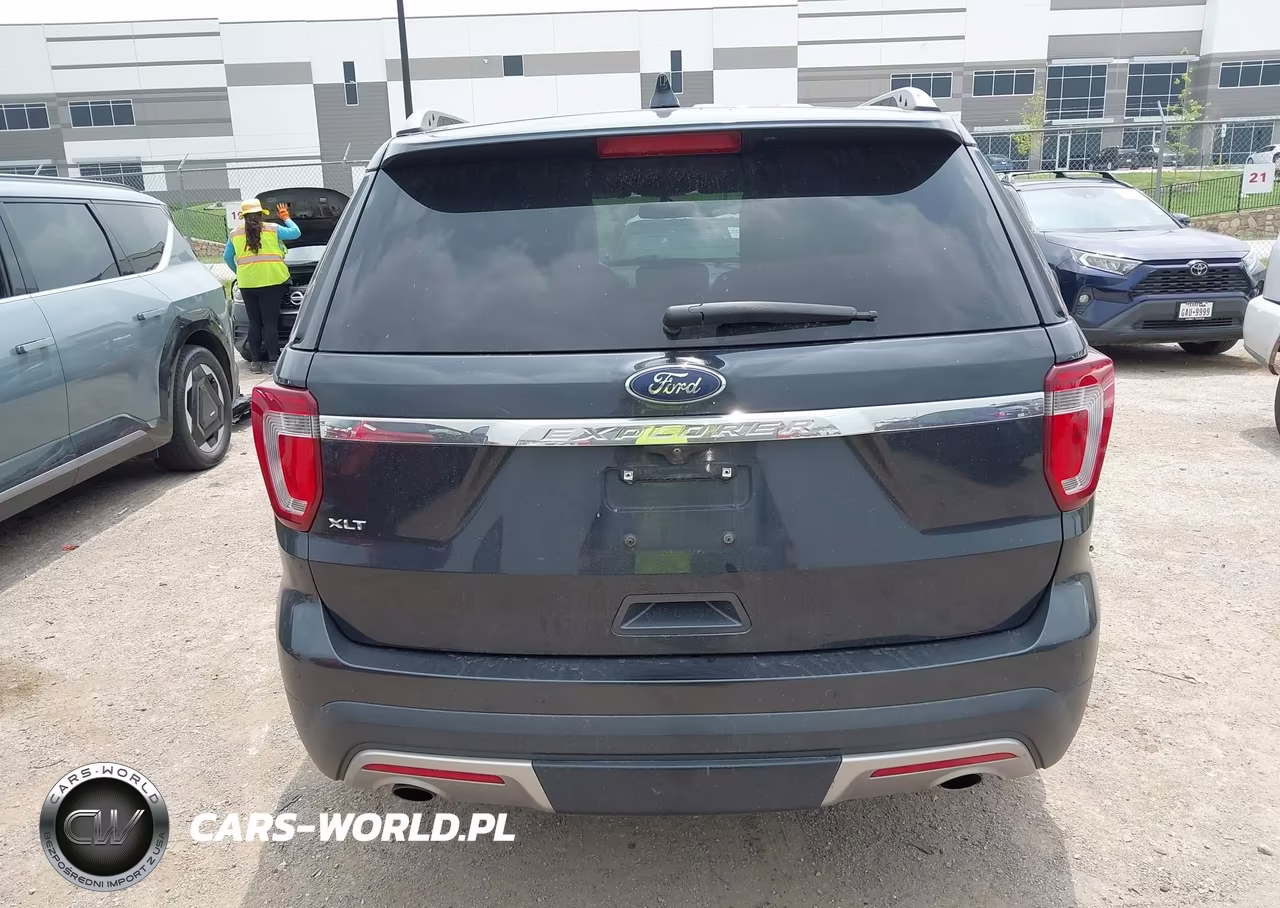 2017 Ford Explorer Xlt VIN:1FM5K7D84HGC19941 - 16