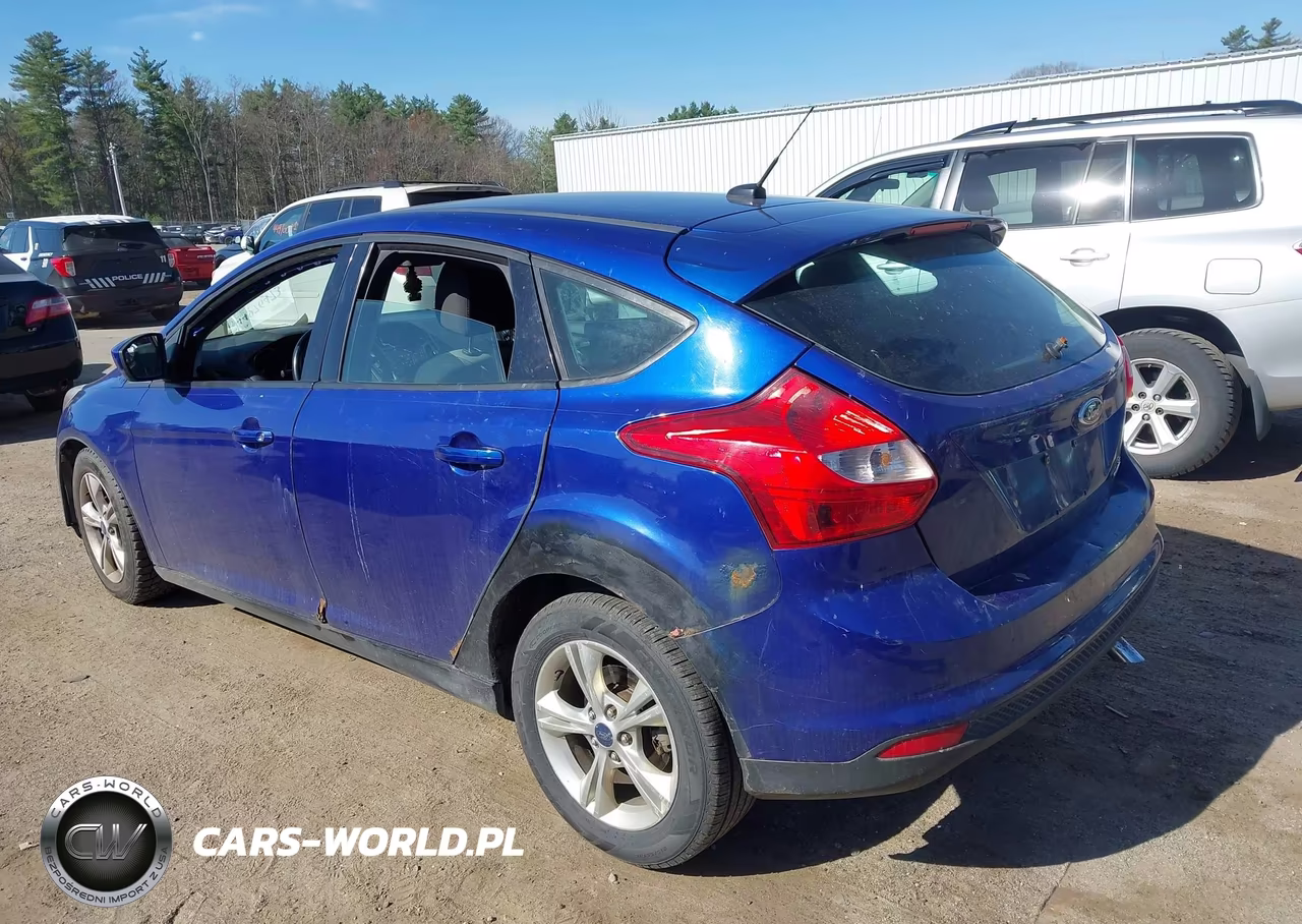 2012 Ford Focus Se VIN:1FAHP3K22CL398951 - 3