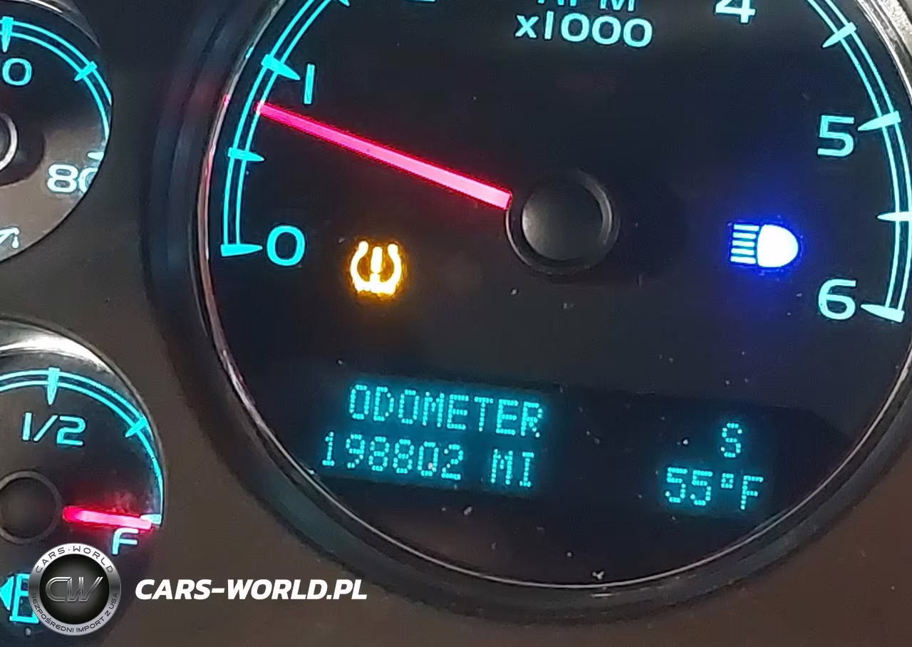 2012 Chevrolet Tahoe Lt VIN:1GNSCBE07CR166267 - 16