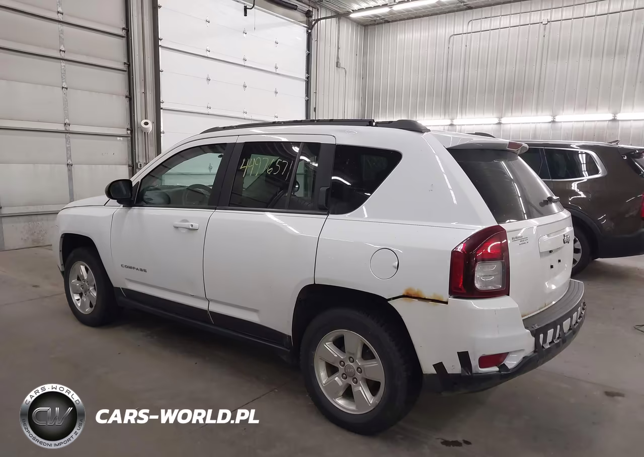 2015 Jeep Compass Sport VIN:1C4NJCBA5FD131193 - 3
