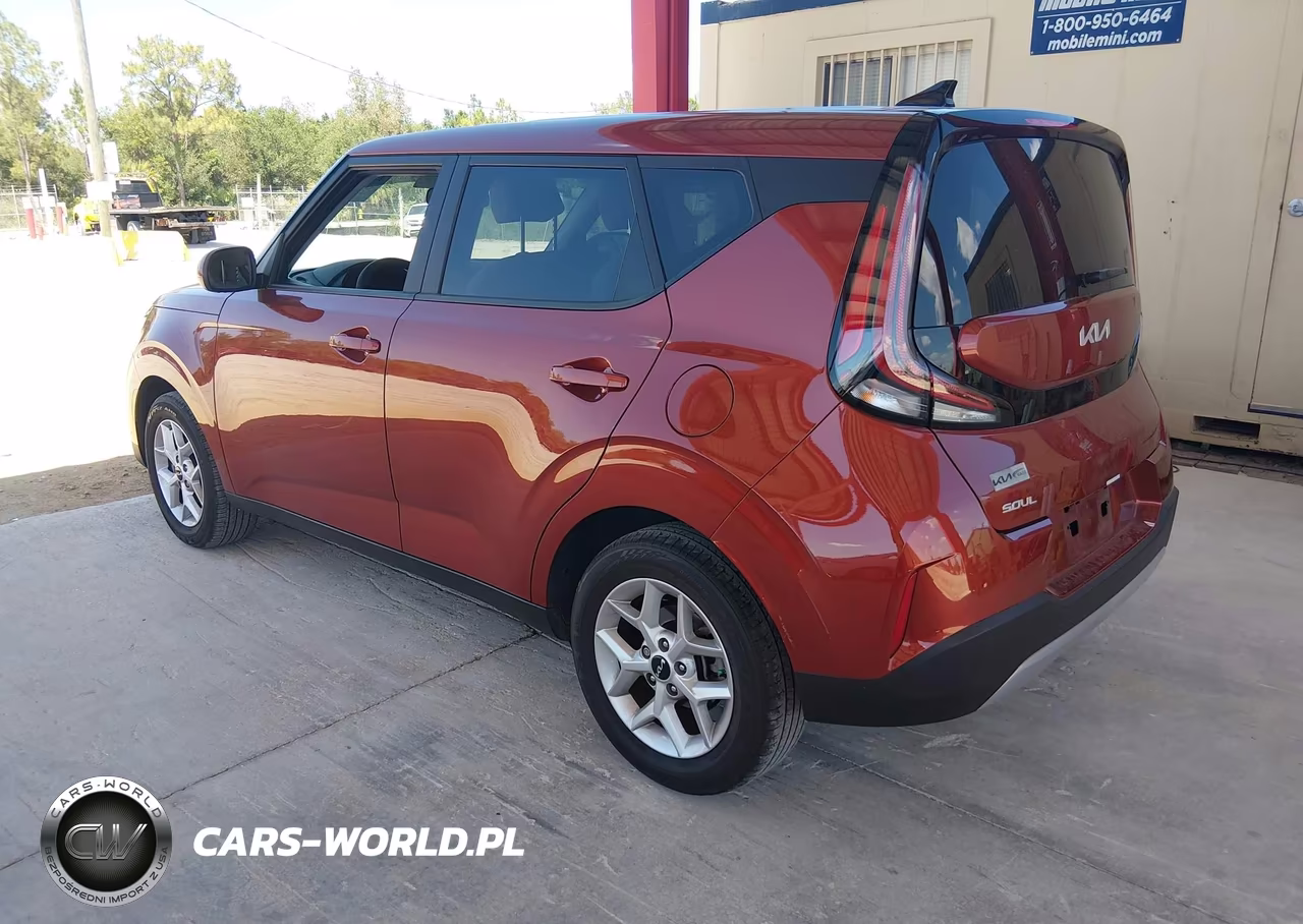 2024 Kia Soul Lx VIN:KNDJ23AUXR7918747 - 3