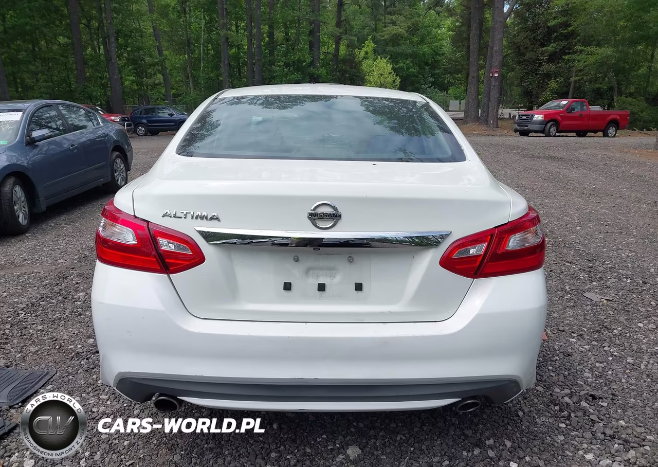 2017 Nissan Altima 2.5 S VIN:1N4AL3AP2HC132654 - 17