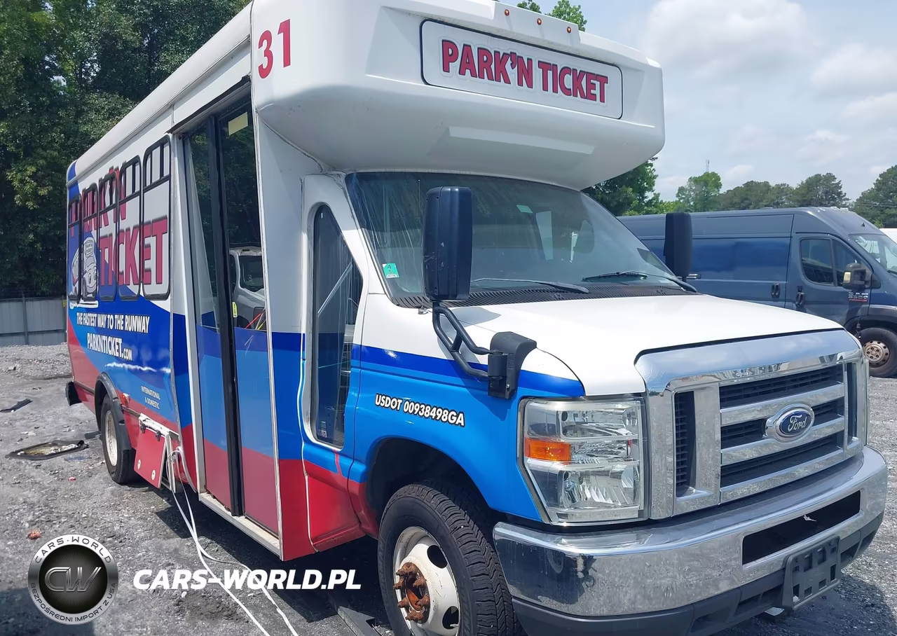2016 Ford E-350 Cutaway