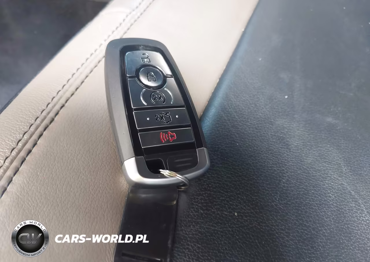 2021 Ford Bronco Wildtrak VIN:1FMEE5DP8MLA73435 - 11