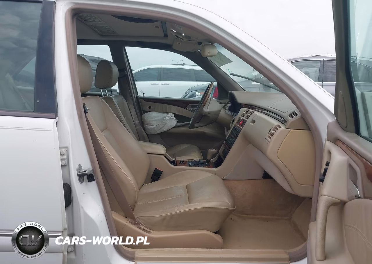 1998 Mercedes-Benz E 300 Diesel VIN:WDBJF25F3WA695748 - 5