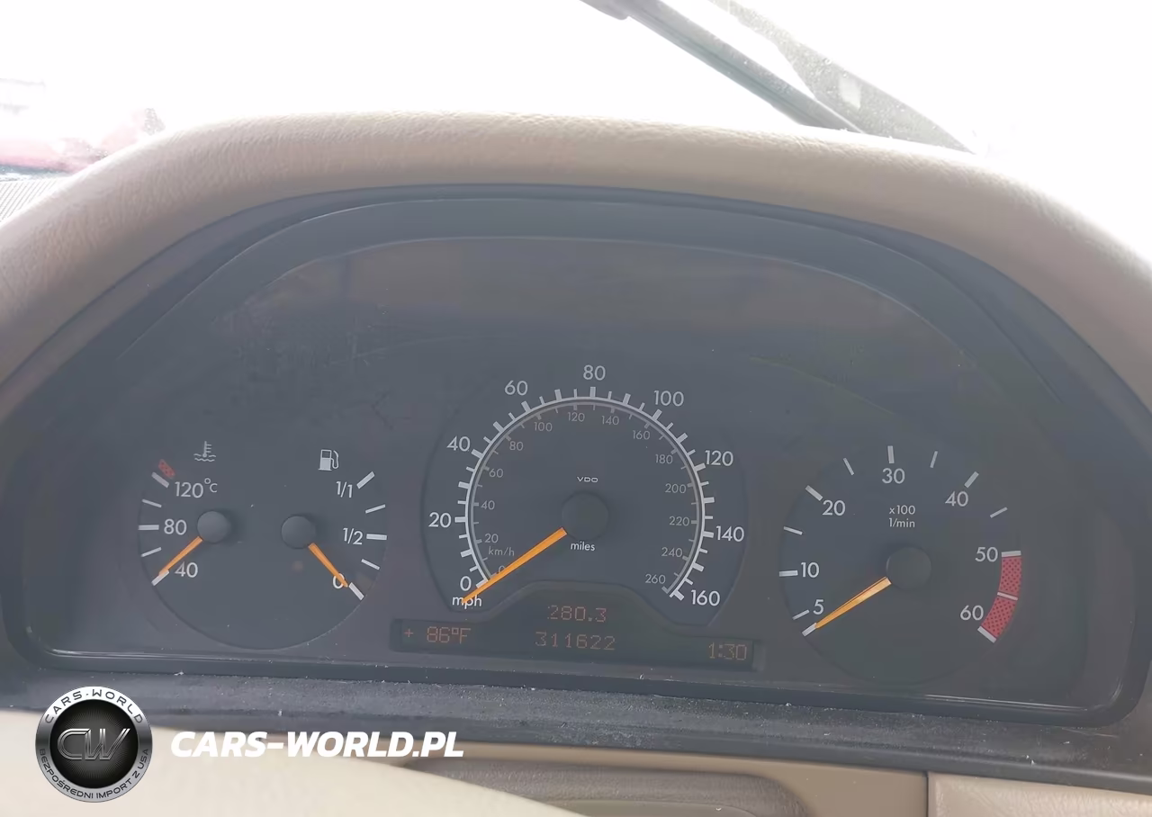 1998 Mercedes-Benz E 300 Diesel VIN:WDBJF25F3WA695748 - 7