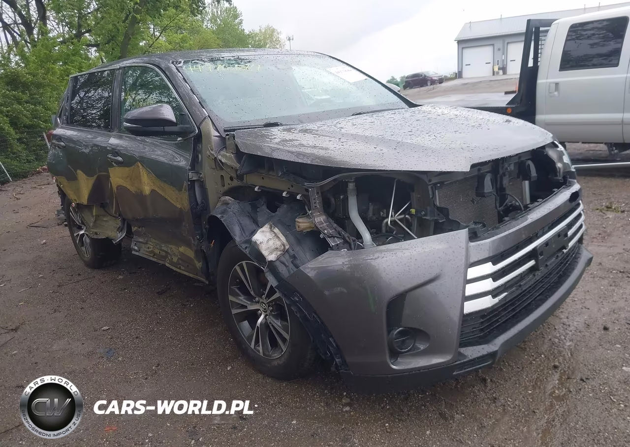2019 Toyota Highlander Le