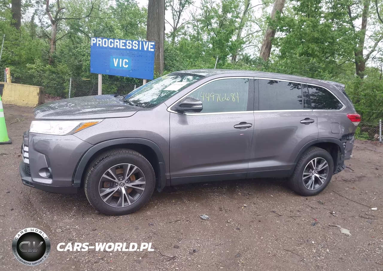 2019 Toyota Highlander Le VIN:5TDBZRFH8KS921107 - 15