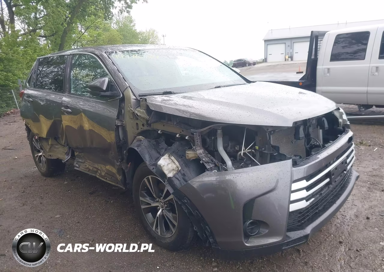 2019 Toyota Highlander Le VIN:5TDBZRFH8KS921107 - 6